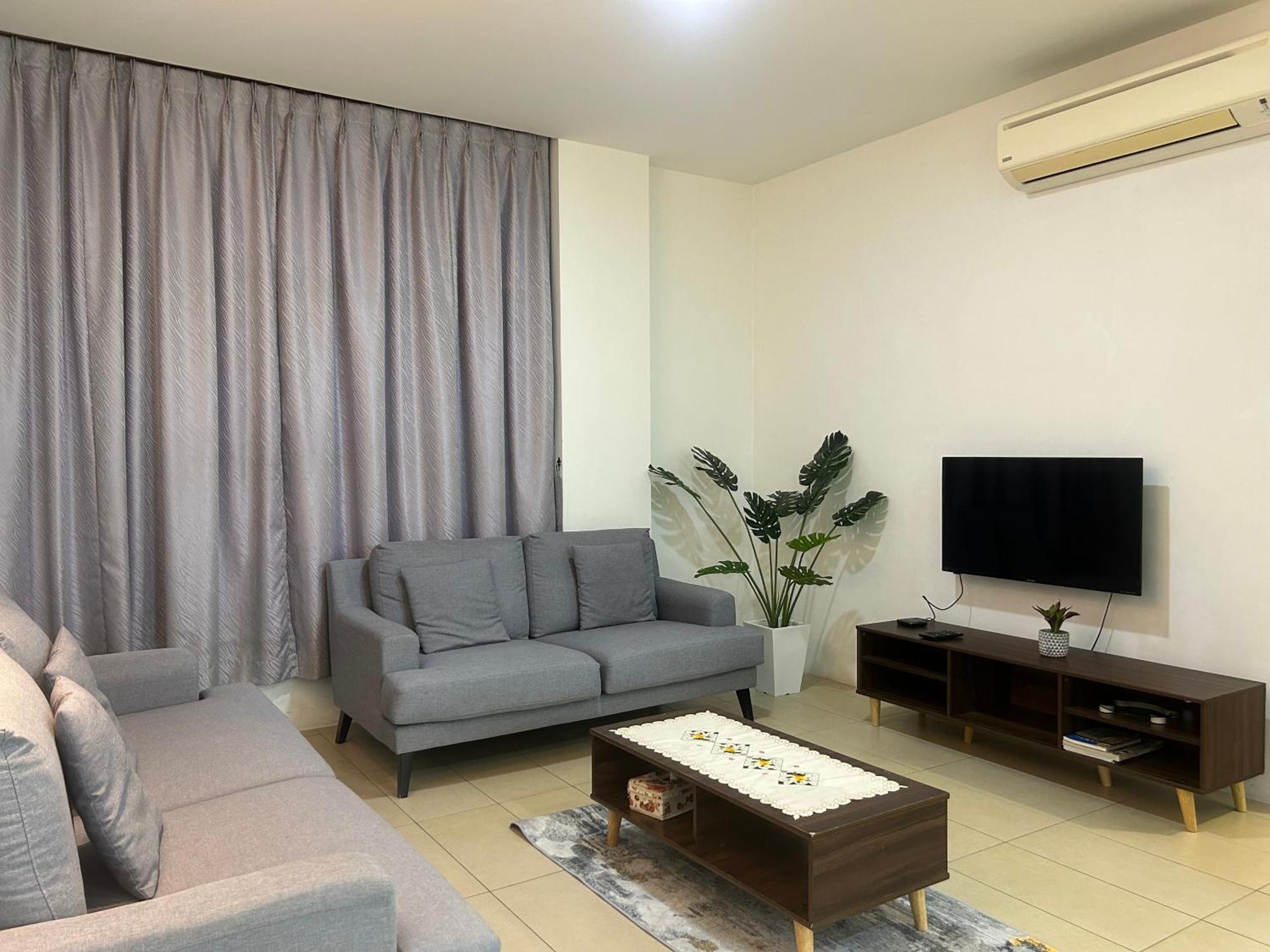 Roxy Apartment Kuching Exterior foto
